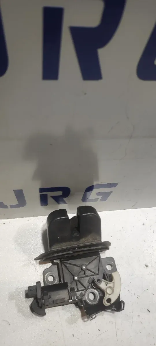 1100 CERRADURA MALETERO AUDI SEAT VW 2.0 TDI