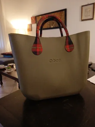 Borsa O bag grigia usata pochissimo