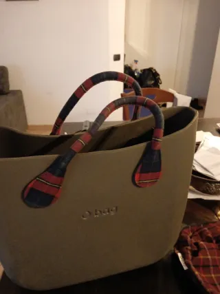 Borsa O bag grigia usata pochissimo