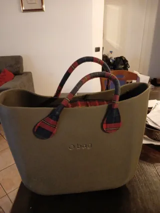 Borsa O bag grigia usata pochissimo