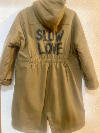 Parka verde con borreguito