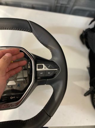 Volante Peugeot 3008