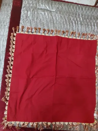 Centrotavola/Runner foderato misura 92×92 cm.