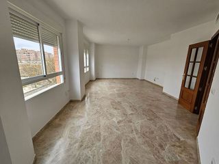 Piso en venta en San Roque - Ronda norte en Badajoz