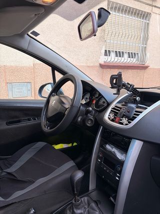Peugeot 207 2007