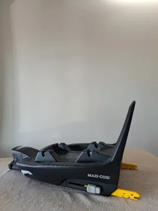 Maxi-Cosi Jade y Base Isofix Family Fix 3
