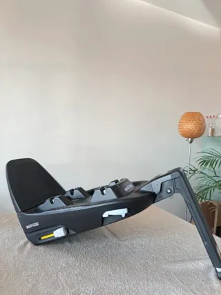 Maxi-Cosi Jade y Base Isofix Family Fix 3
