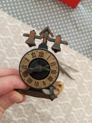 Lote figuras metal antiguas