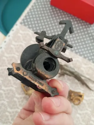 Lote figuras metal antiguas