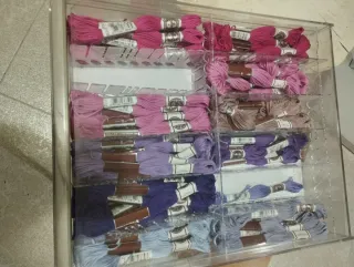 50 Hilos de Bordar DMC Retors 0.40 EU cada madeja.