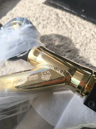 Patinete ONE Option BCN Dorado