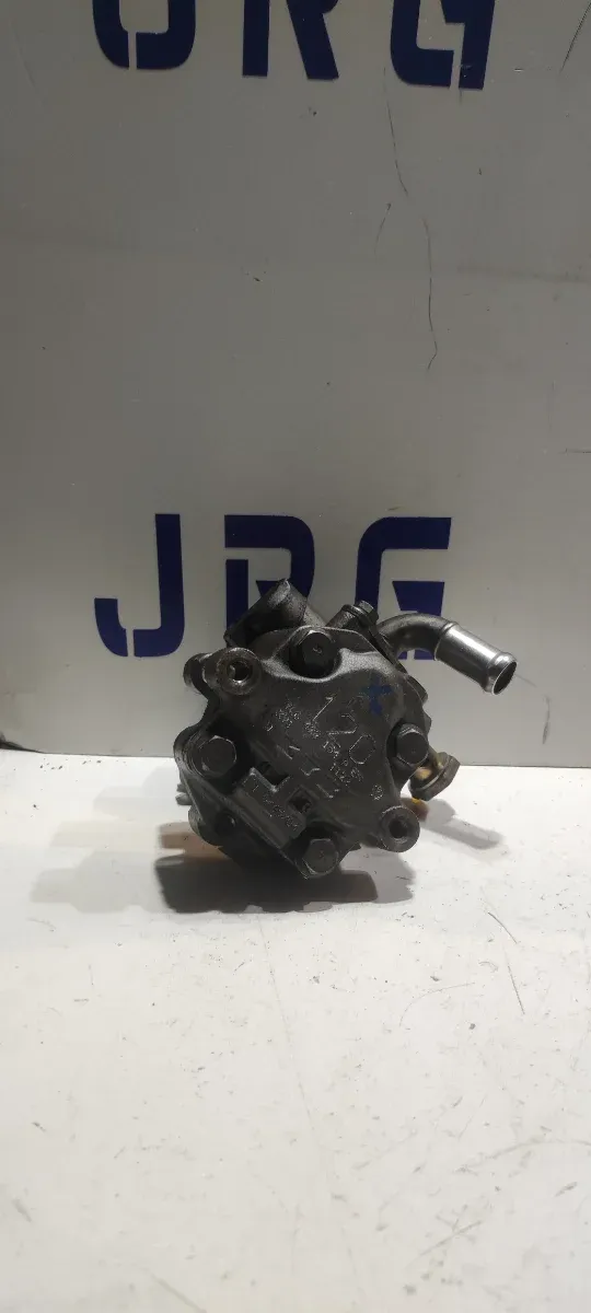 29 BOMBA DIRECCIÓN AUDI VW 3.0 TDI