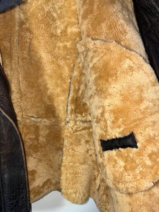 Cazadora de piel marrón