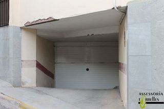 Garaje en venta en Torrelles de Llobregat