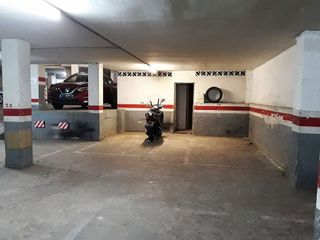 Garaje en venta en Torrelles de Llobregat