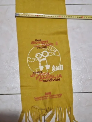 Sciarpa Revlon Papa Giovanni 23°