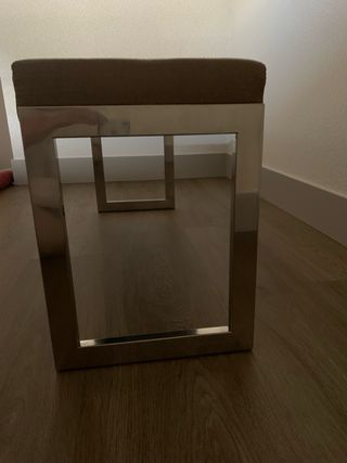 Banco pie de cama moderno, tapizado rafia