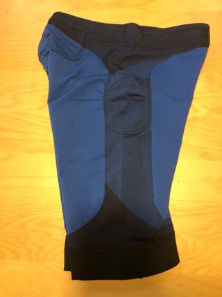 Mallas cortas Hoko azules y negras