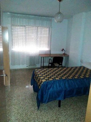 Piso en alquiler en Camino de Ronda - Rosaleda en Granada