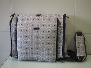 Trona portátil bebé "Tuc-Tuc". Como nueva.