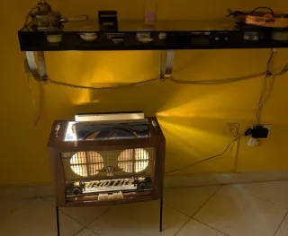 Radio Vintage Anni '50 con Portadischi
