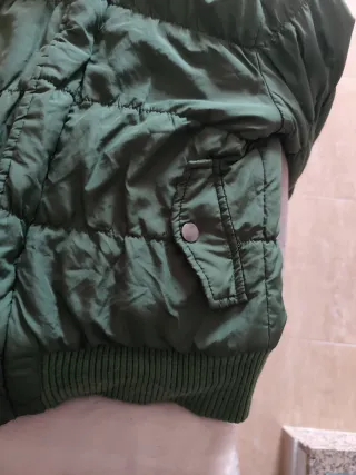 Chaqueta Desigual verde con capucha reversible