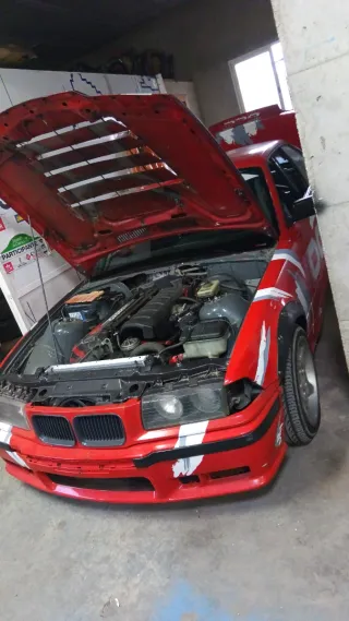 BMW E36 325i competición