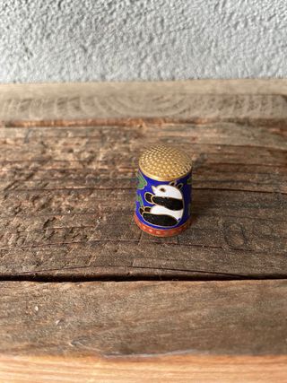 Ditale vintage cloisonné cinese con panda smaltato