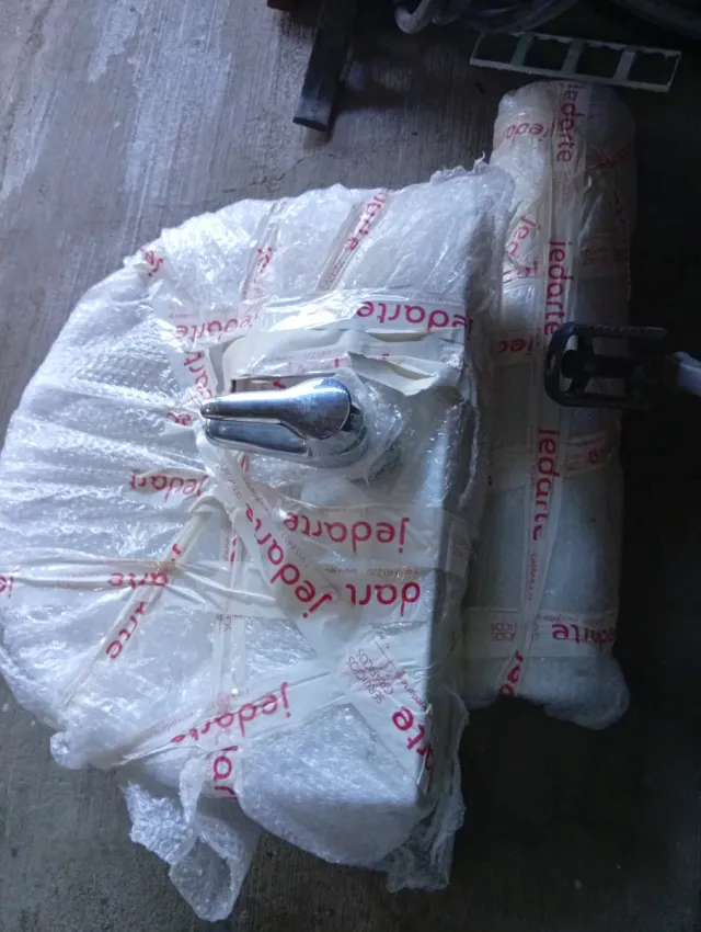 Lavabo Roca con grifo