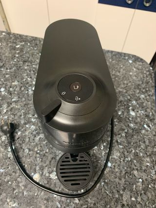 Cafetera Nespresso Vertuo Pop + 6 cajas de café