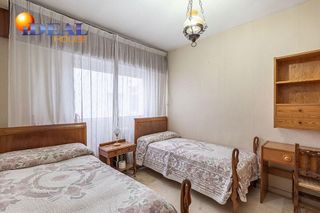 Piso en venta en Camino de Ronda - Rosaleda en Granada