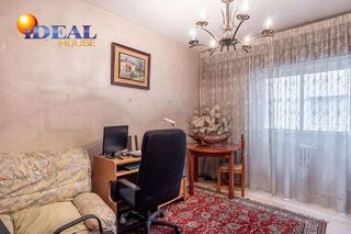 Piso en venta en Camino de Ronda - Rosaleda en Granada