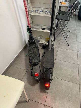 2 Patinetes Eléctricos Xiaomi 4Ultra y SmartGyro