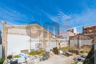 Terreno en venta en Zona Concordia en Burjassot