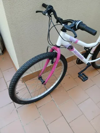 Bicicleta Denbike 26 Blanca y Rosa