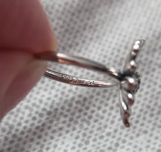 Anillo Pandora Margarita