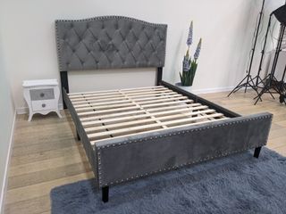 Cama Matrimonio con Cabecero Capitoné