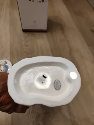 Due Soprammobili Sacra Famiglia in Ceramica Italia