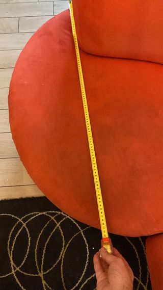 Divano angolare arancione stile anni 70