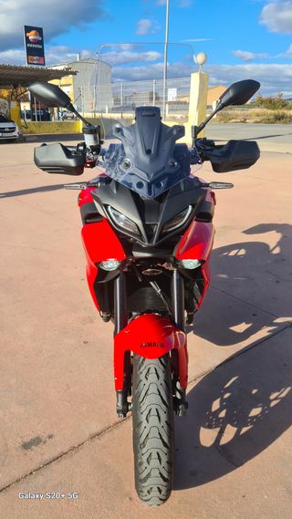 Yamaha Tracer 900 Roja