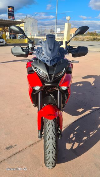 Yamaha Tracer 900 Roja
