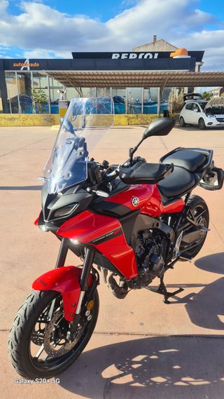 Yamaha Tracer 900 Roja