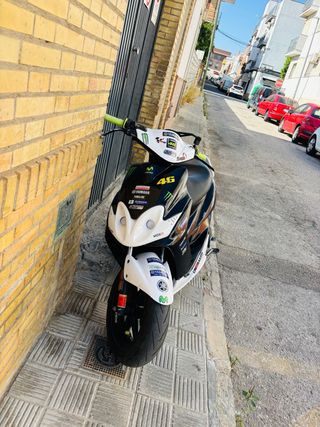 Yamaha Jog RR personalizada