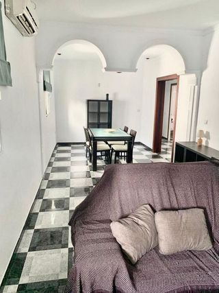 Piso en alquiler en La Caleta - La Viña en Cádiz