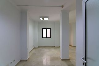 Oficina en alquiler en Arenales - Lugo - Avenida Marítima en Palmas de Gran Canaria(Las)