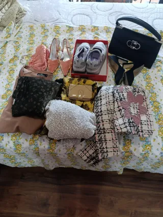Lote di Abbigliamento, Borse e Scarpe