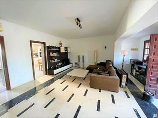 Chalet en venta en El Faro de Calaburra - Chaparral en Mijas