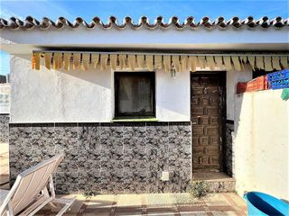 Chalet en venta en El Faro de Calaburra - Chaparral en Mijas