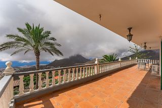 Chalet en venta en Arona pueblo en Arona