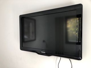 TV Hisense 40 + TV Samsung 22